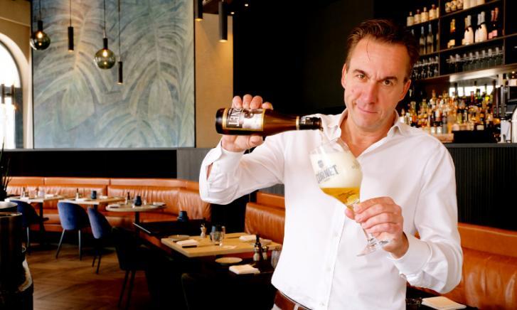 Viki Geunes twee sterren chef schenkt Cornet